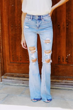 Gretchen Jeans - Last Reel -Fashion Finds Outlet ScreenShot2023 07 05at10.55.25AM