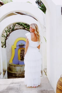 Pretty Lavish Tulle Maxi Dress - Off White -Fashion Finds Outlet ScreenShot2023 08 14at11.45.09AM