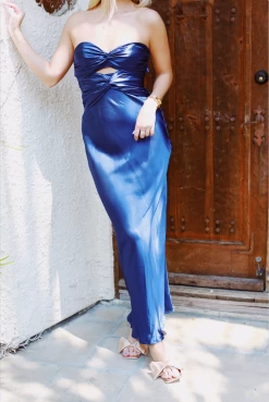 Cannon Dress - Navy -Fashion Finds Outlet ScreenShot2023 08 14at11.46.31AM 4a1f49d8 9a70 413a be94 838f40fd059c