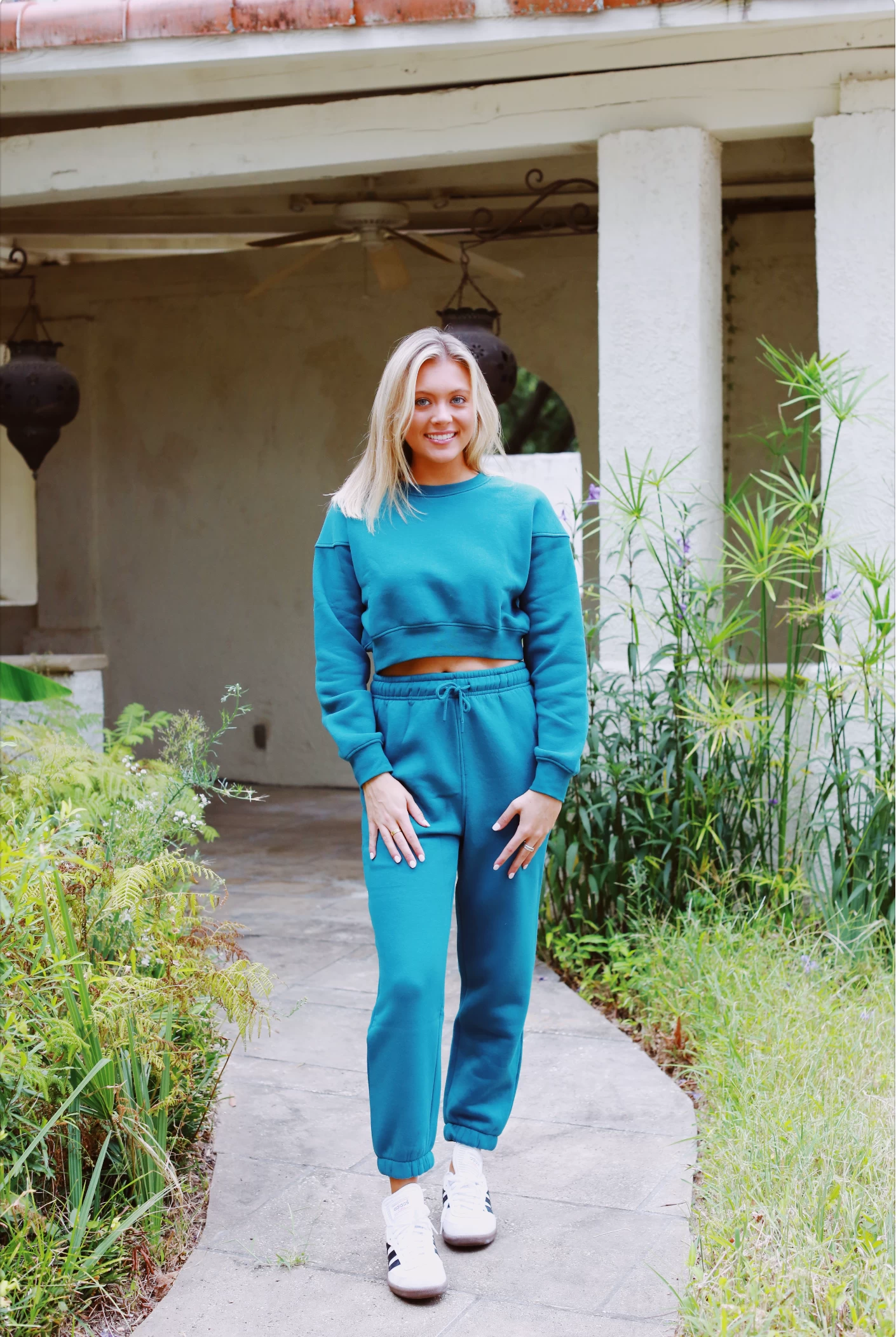 The Billow Sweatshirt - Blue Palm 1 The Billow Sweatshirt - Blue Palm