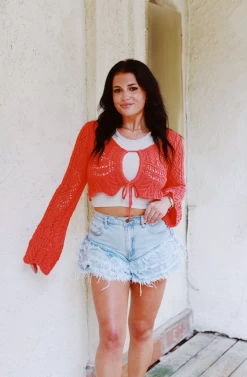 Catch Me If You Can Shorts - Light Wash -Fashion Finds Outlet ScreenShot2023 09 01at11.18.08AM 71e79979 393c 43b1 a74e 63fafe84b107