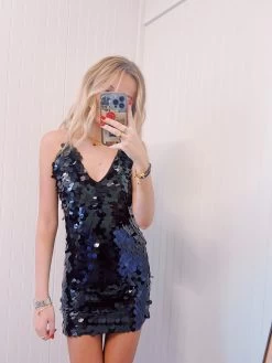 Moves To Make Dress - Black