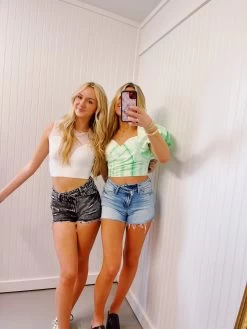 Tiki Tie Dye Top - Green 7 Tiki Tie Dye Top - Green -Fashion Finds Outlet image 5275ec94 1a7b 46e5 8241 350752d90842