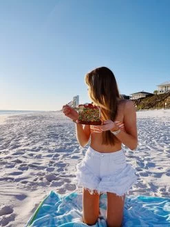 Catch Me If You Can Shorts - White